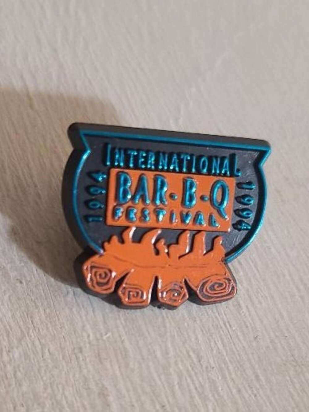 Owensboro KY Bar-B-Q Festival Lapel Pin - Vintage 1994 Kentucky USA Barbecue Pin